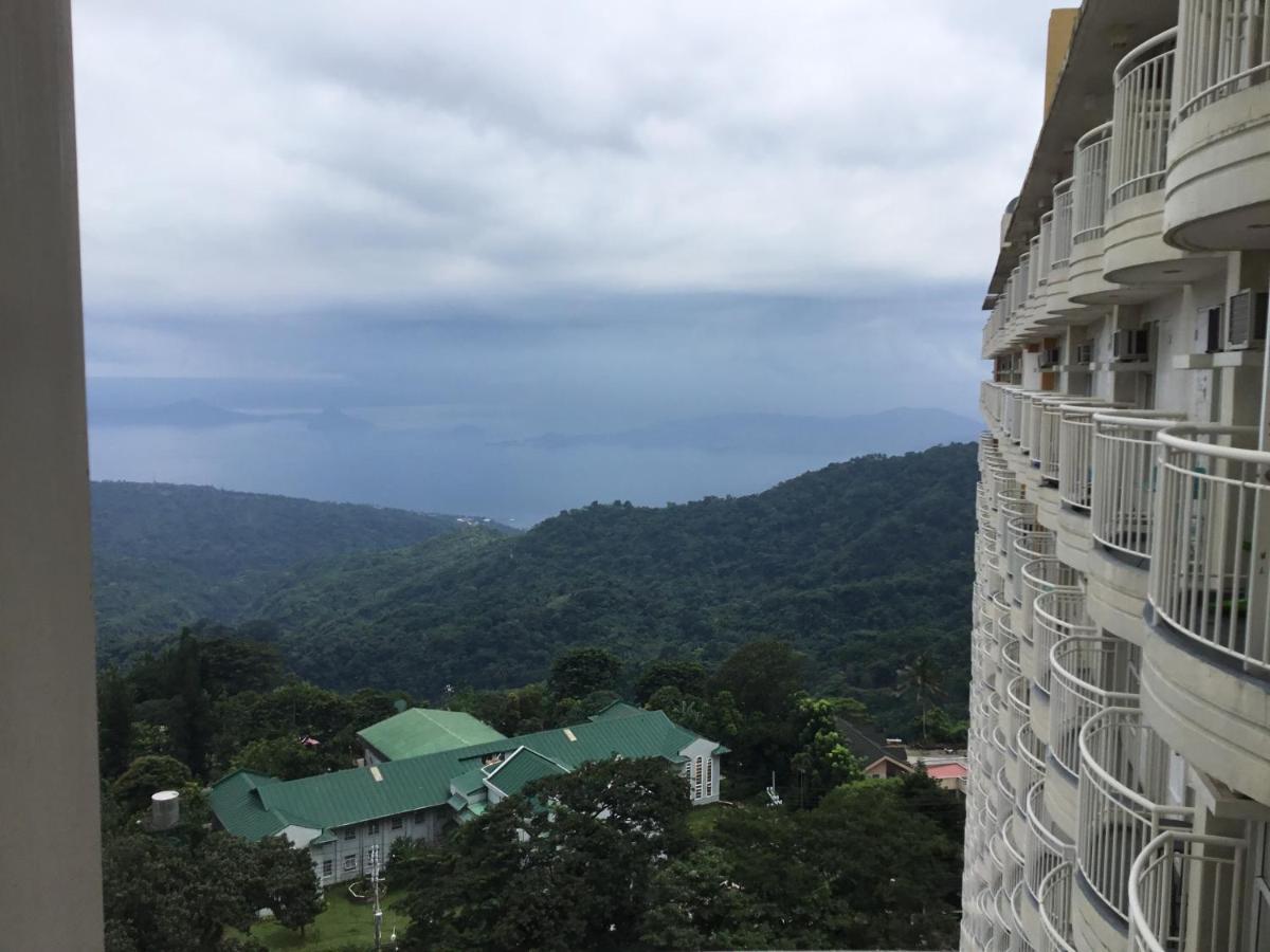 Condo With Free Swimming Pool & Viewing Deck Tagaytay City Exterior foto