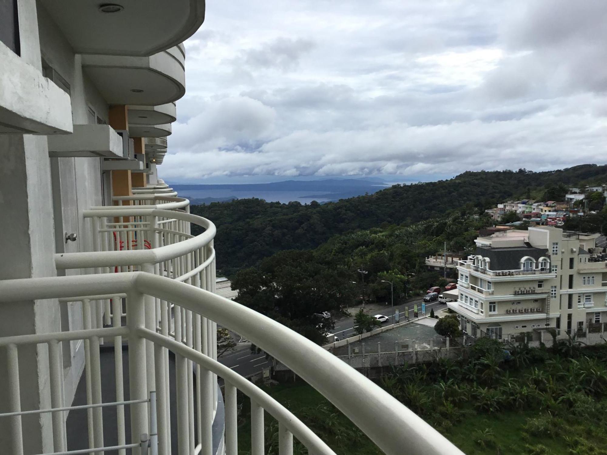 Condo With Free Swimming Pool & Viewing Deck Tagaytay City Quarto foto